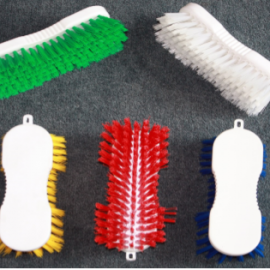 Brosse à main